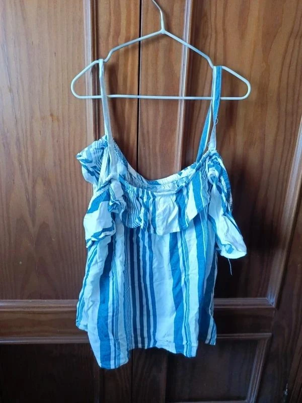 Top Rayas Marineras Hombros Descubiertos Lefties - Talla M – photo 2